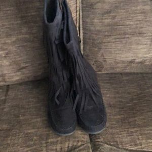 Fringed black suede books